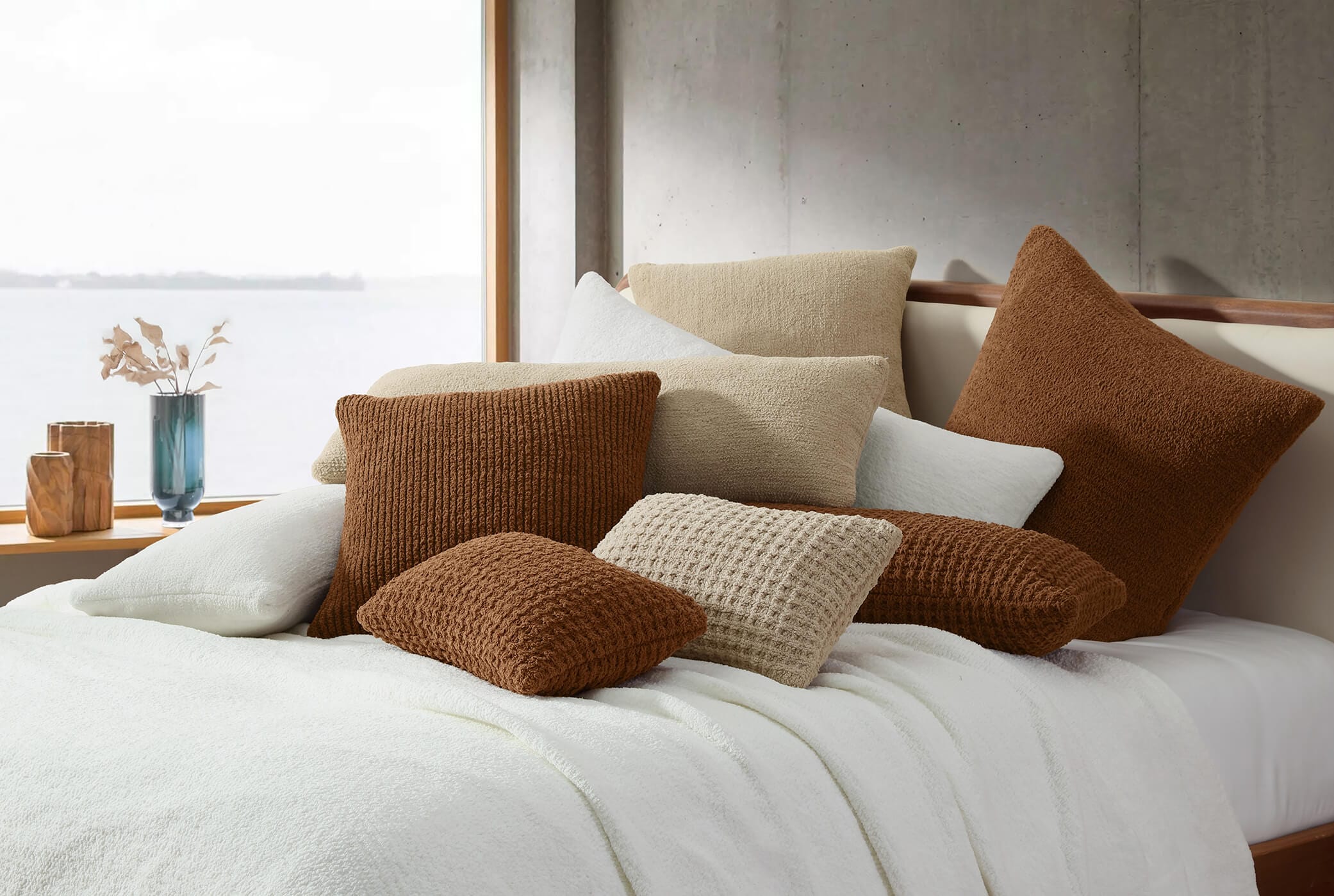 Two-Tone Ribbed Throw Pillow