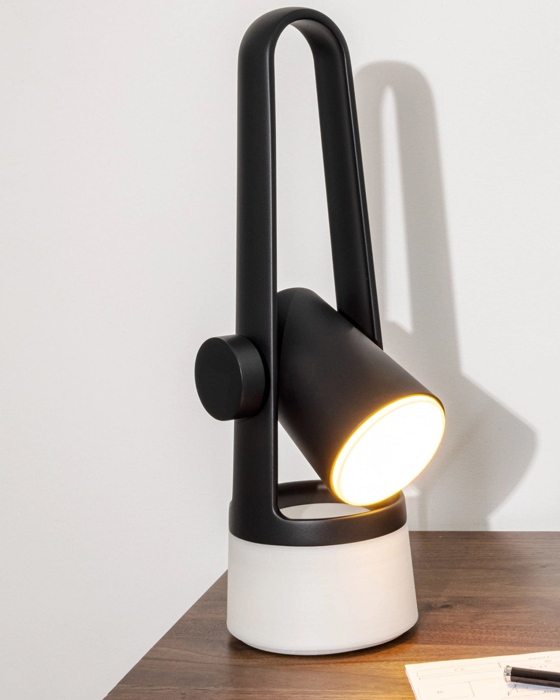 Gantri Aim Table Light