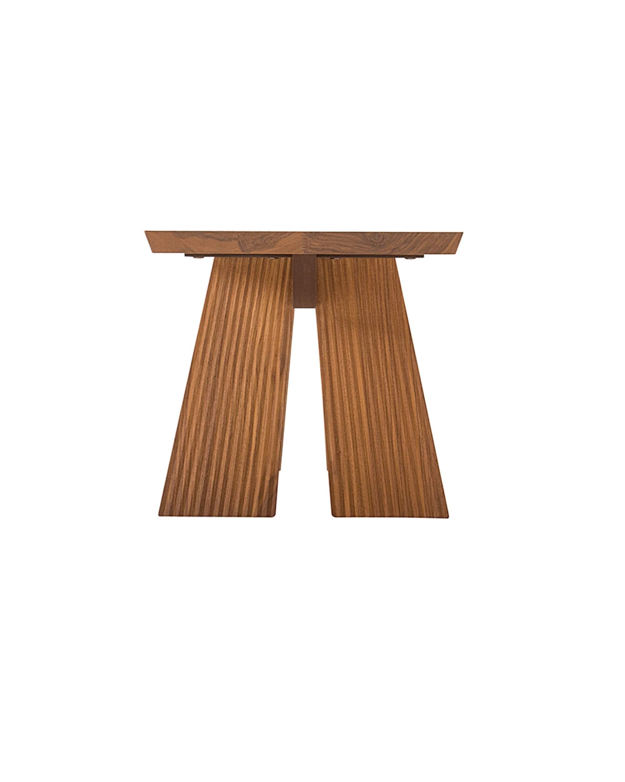 HAKAMA Bench, Walnut Natural