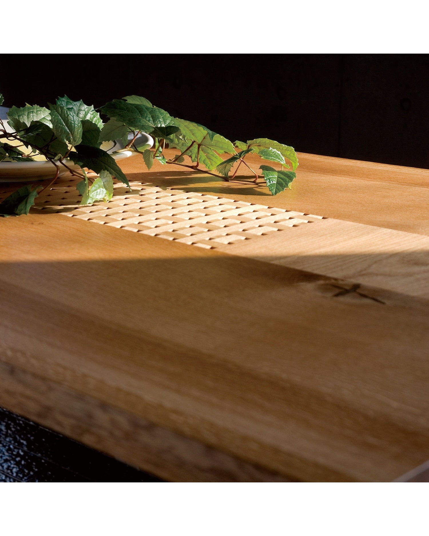 IPPONGI Kiori Table by CondeHouse