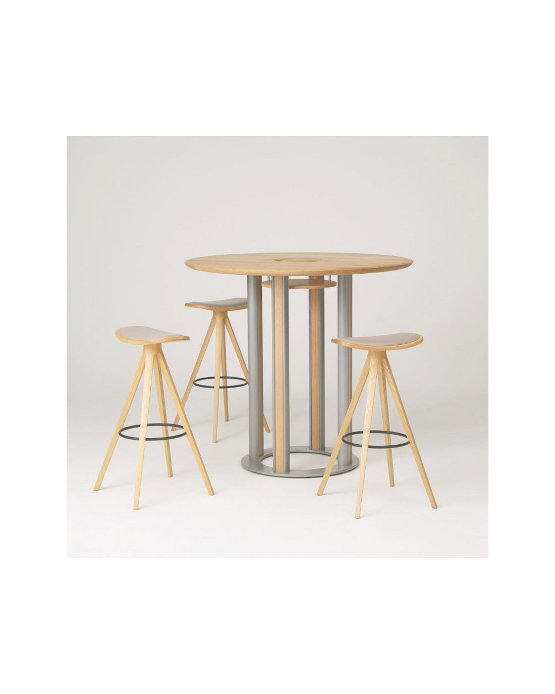 RB Round Bar Height Table