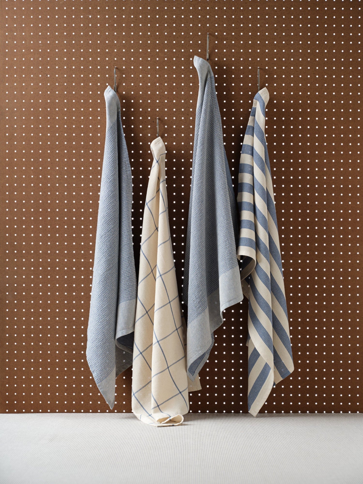 Kitchen Towels, Set of 4 - Cotton Flat &amp; Waffle Weave Set