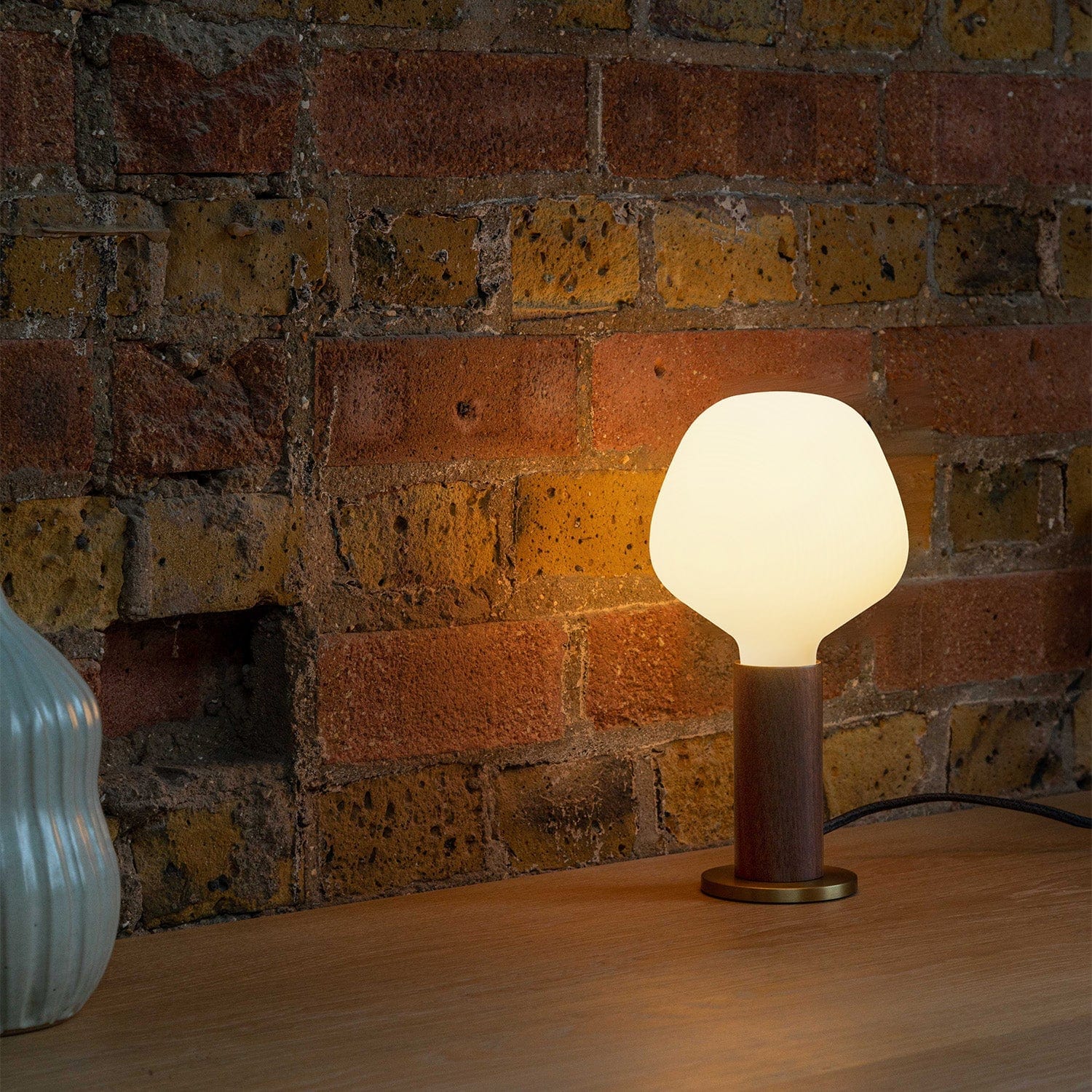 Knuckle Table Lamp in Walnut + Enno