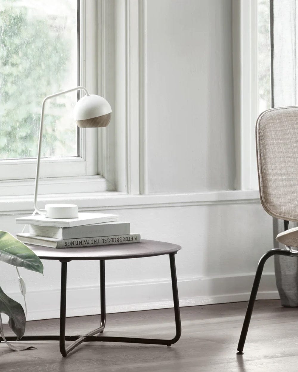 Lily Lounge Table