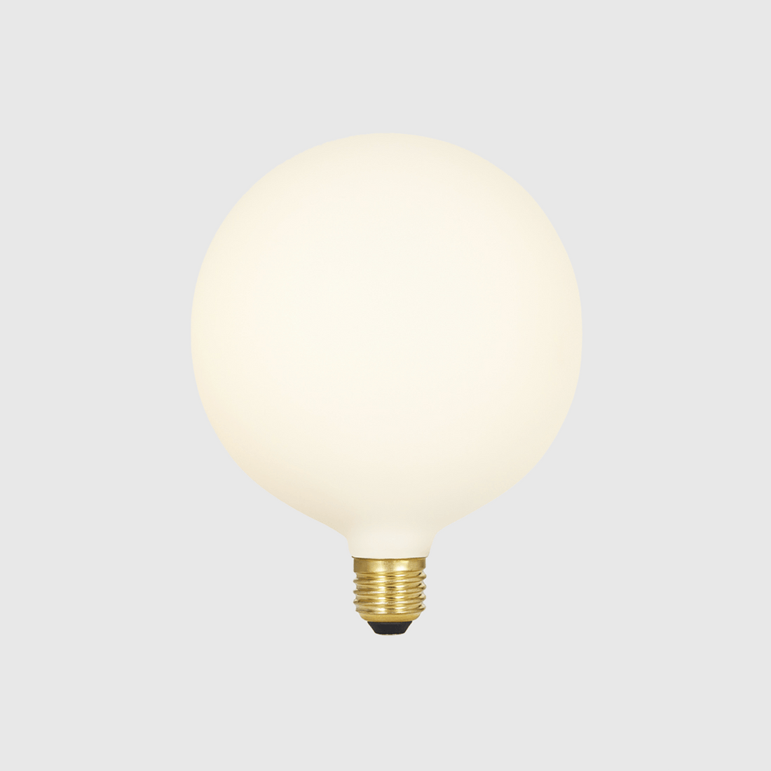 Sphere IV E26 Dim-to-Warm LED Bulb