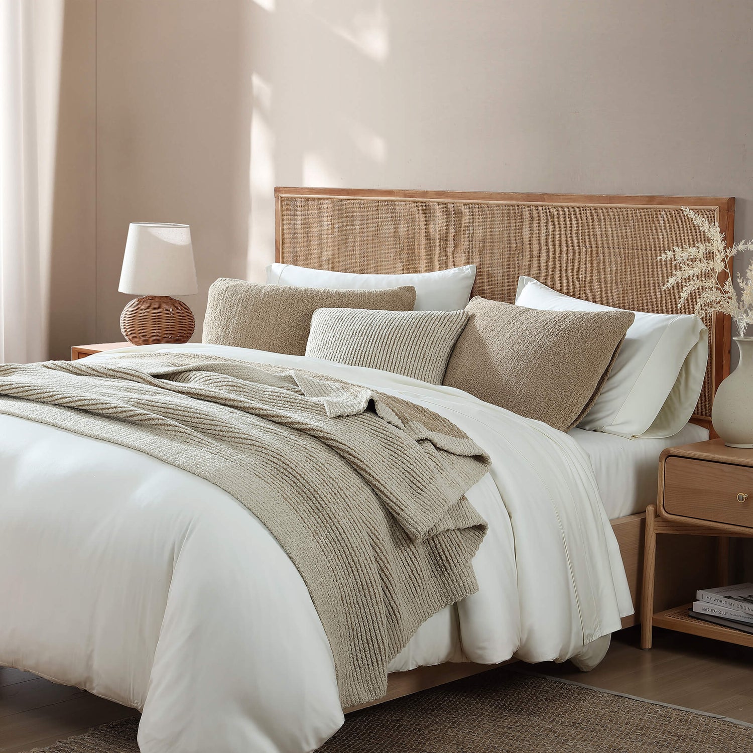 Two-Tone Ribbed Bed Blanket