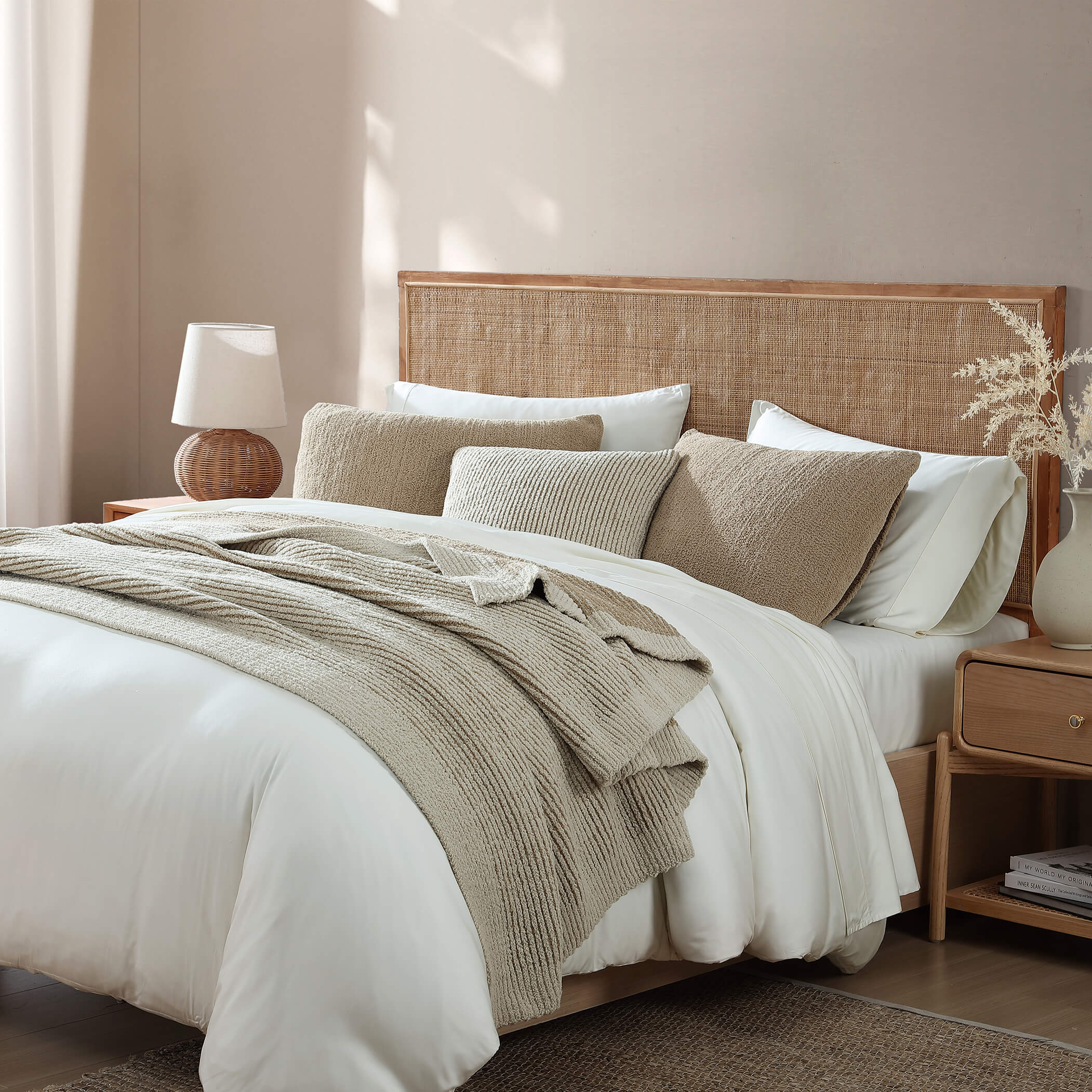 Two-Tone Ribbed Bed Blanket