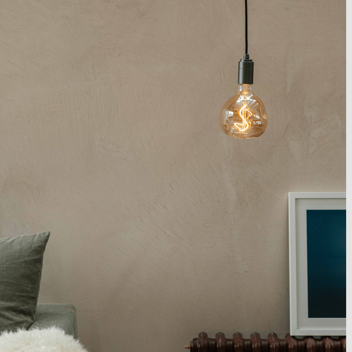 Voronoi I Pendant Light in Graphite