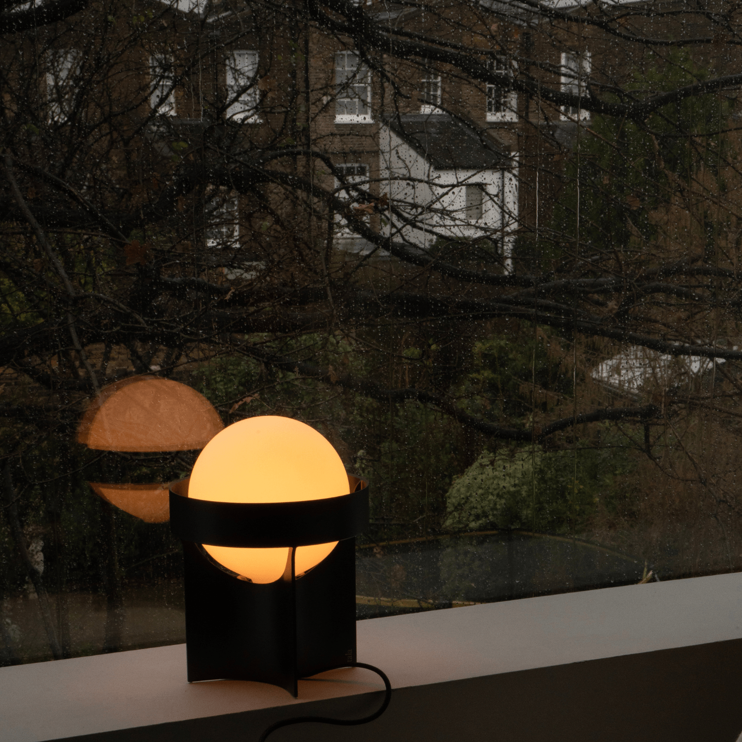 Loop Table Lamp in Dark Grey + Sphere IV