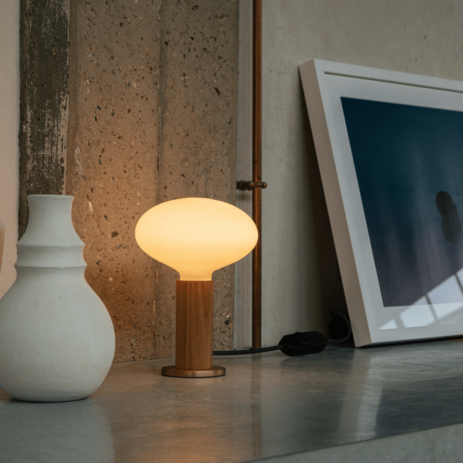 Knuckle Table Lamp in Oak + Oval