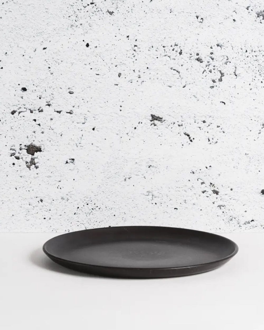 Stoneware Flat Dinner Plate 11" Matte Black