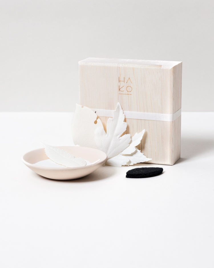 HA KO Paper Incense - Wooden Box Set of 6 With Incense Mat and Dish