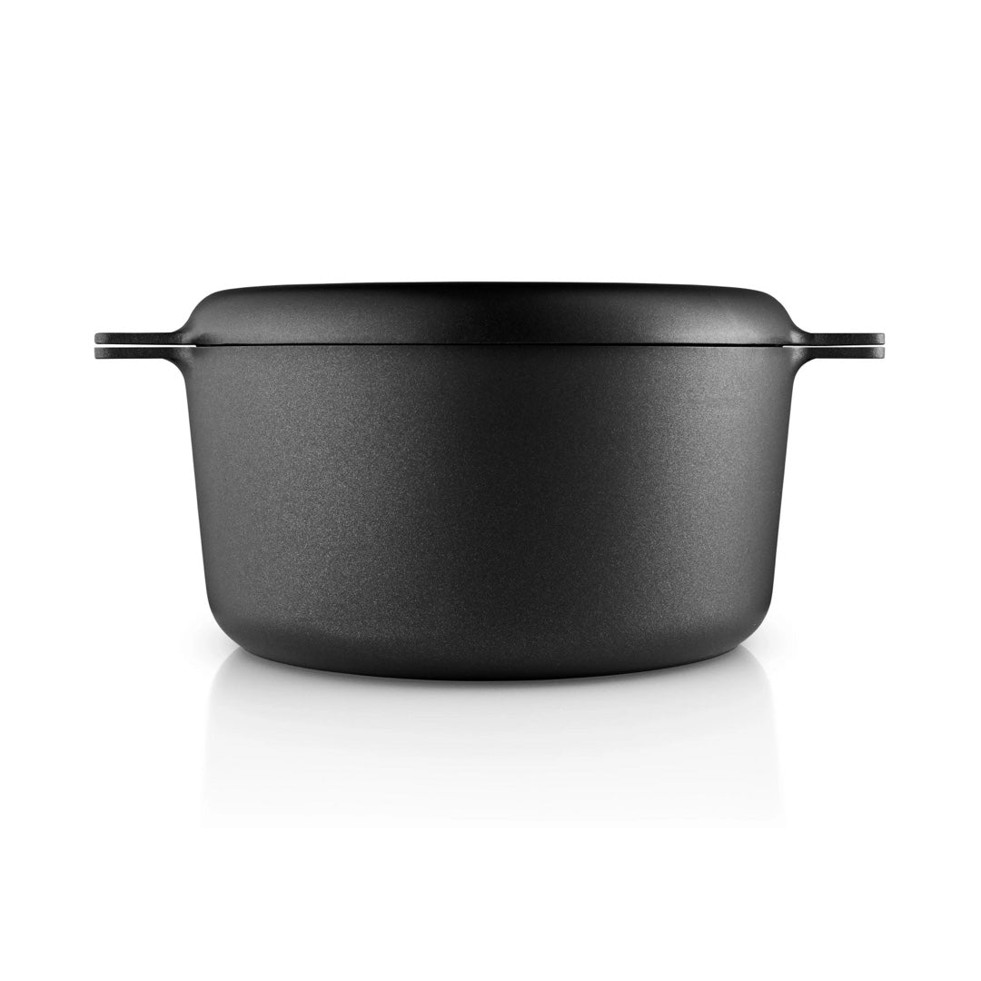 Nordic Kitchen Pot 4.75 qt - Black