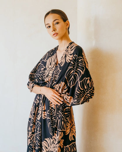 Tropical Palm Leaf Kimono in Black Relaxed