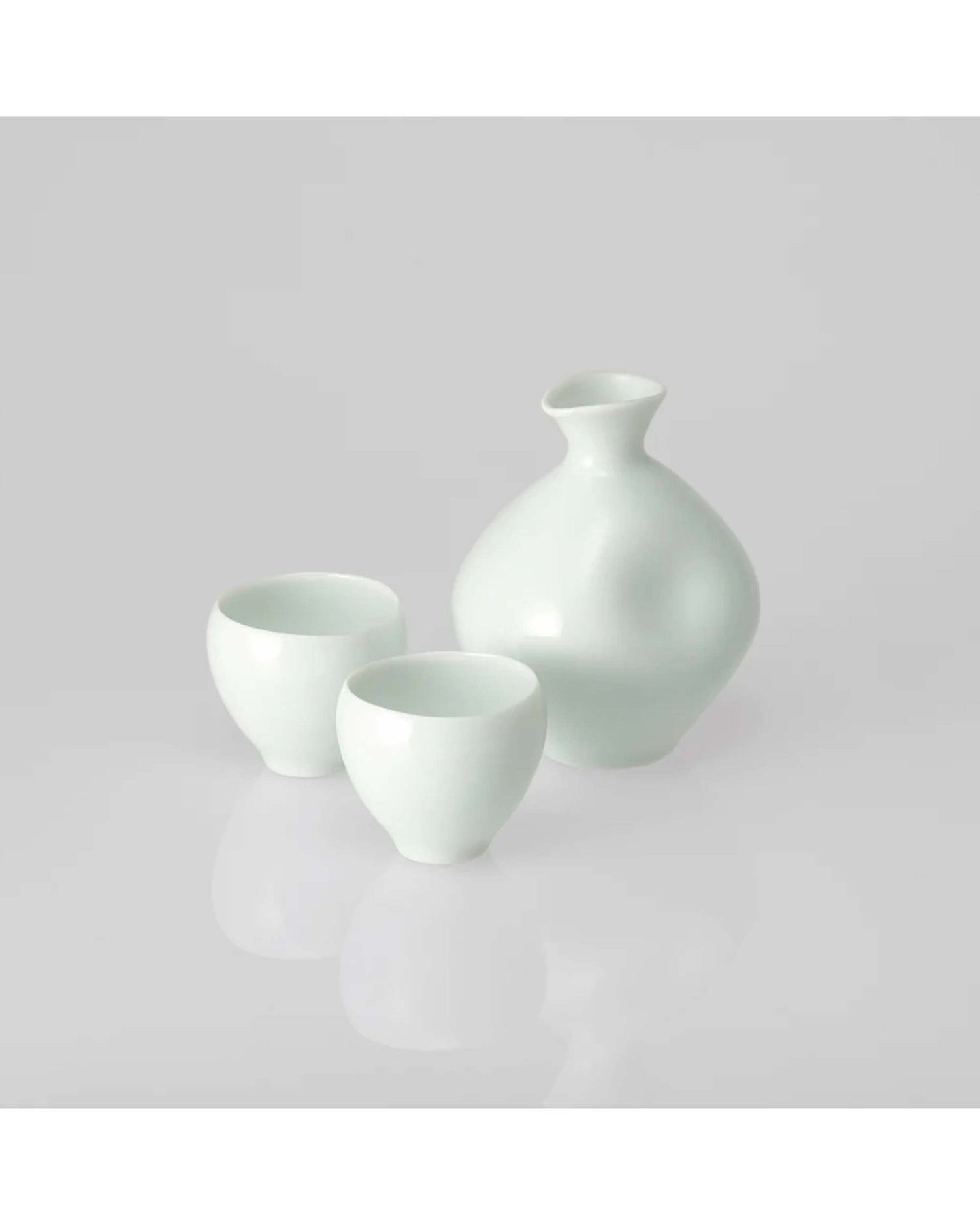 Sake-Bottle-Cups-Set